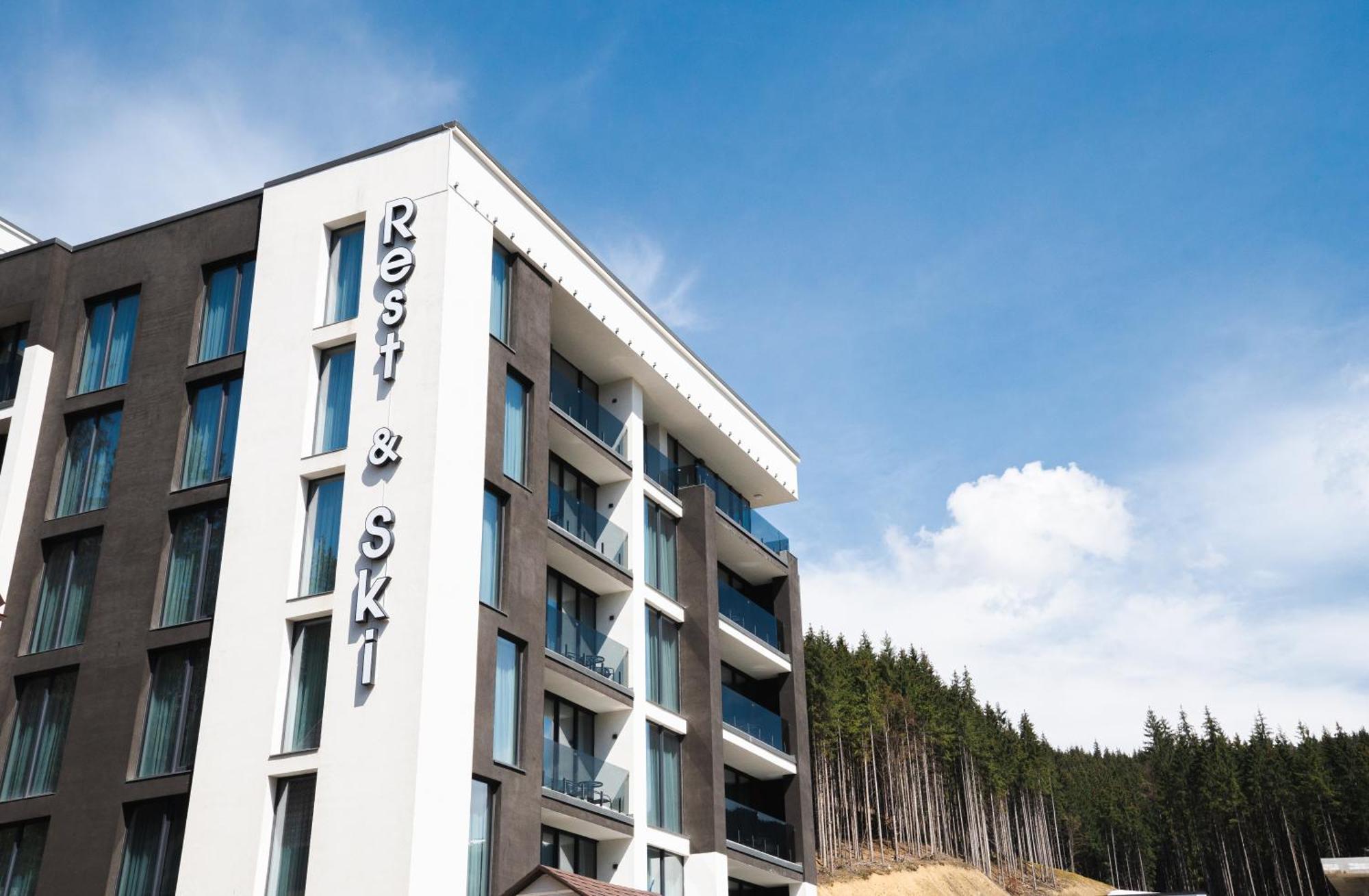Rest&Ski Spa Resort Bukovel Exterior photo