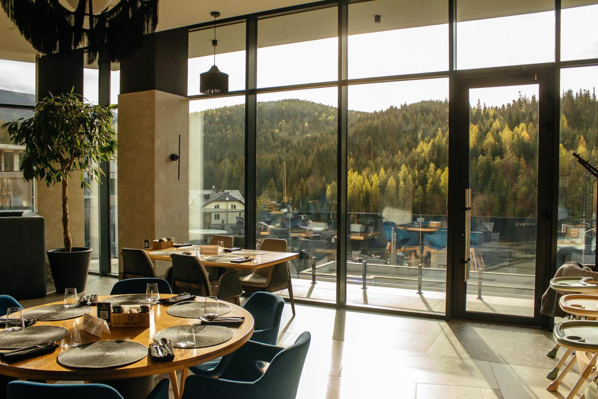 Rest&Ski Spa Resort Bukovel Exterior photo